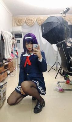 操女人的逼_老版国语字幕