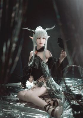 韩国年轻的妈妈_英文版字幕